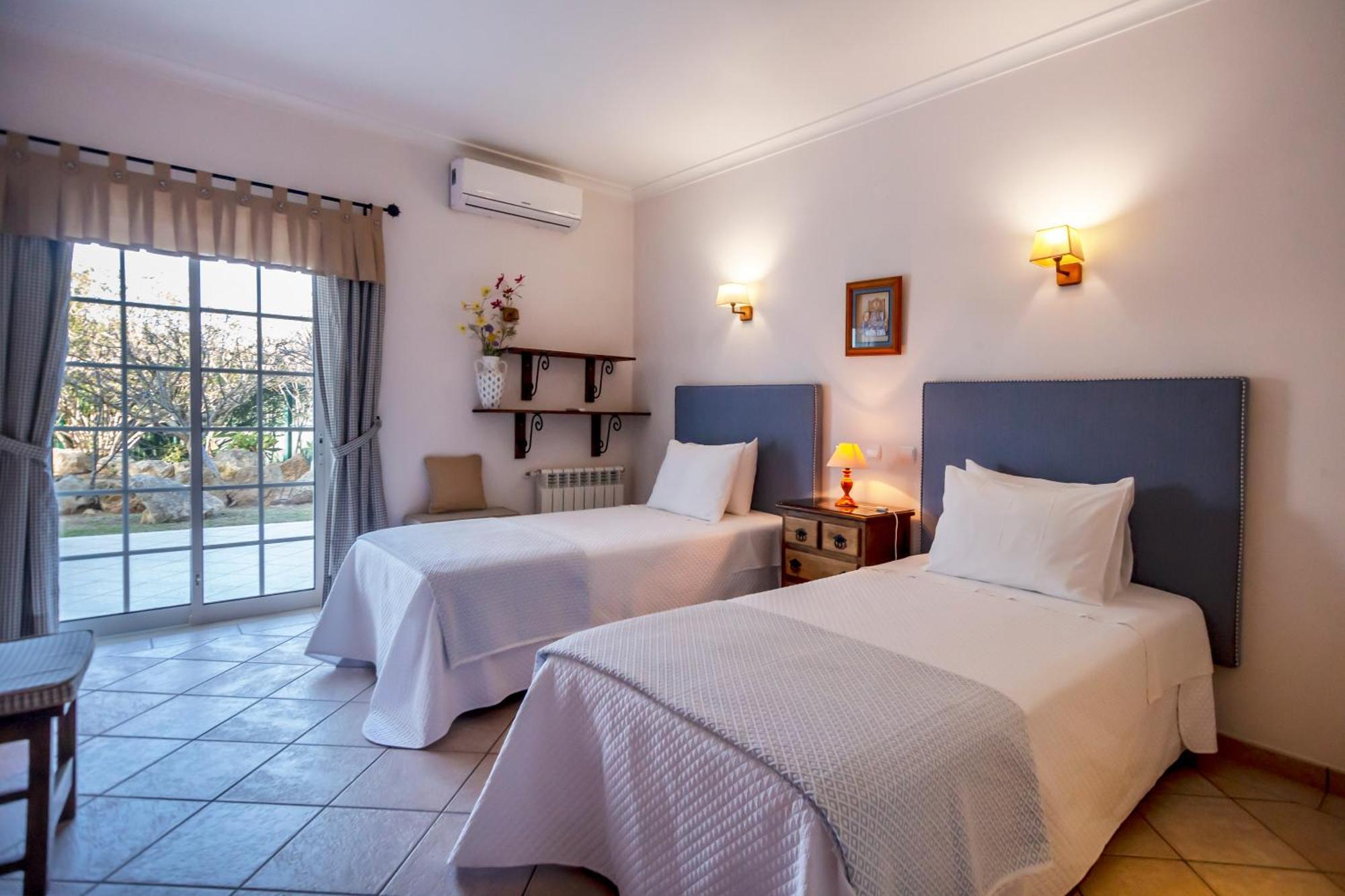 Al Meida Guesthouse Albufeira Kültér fotó