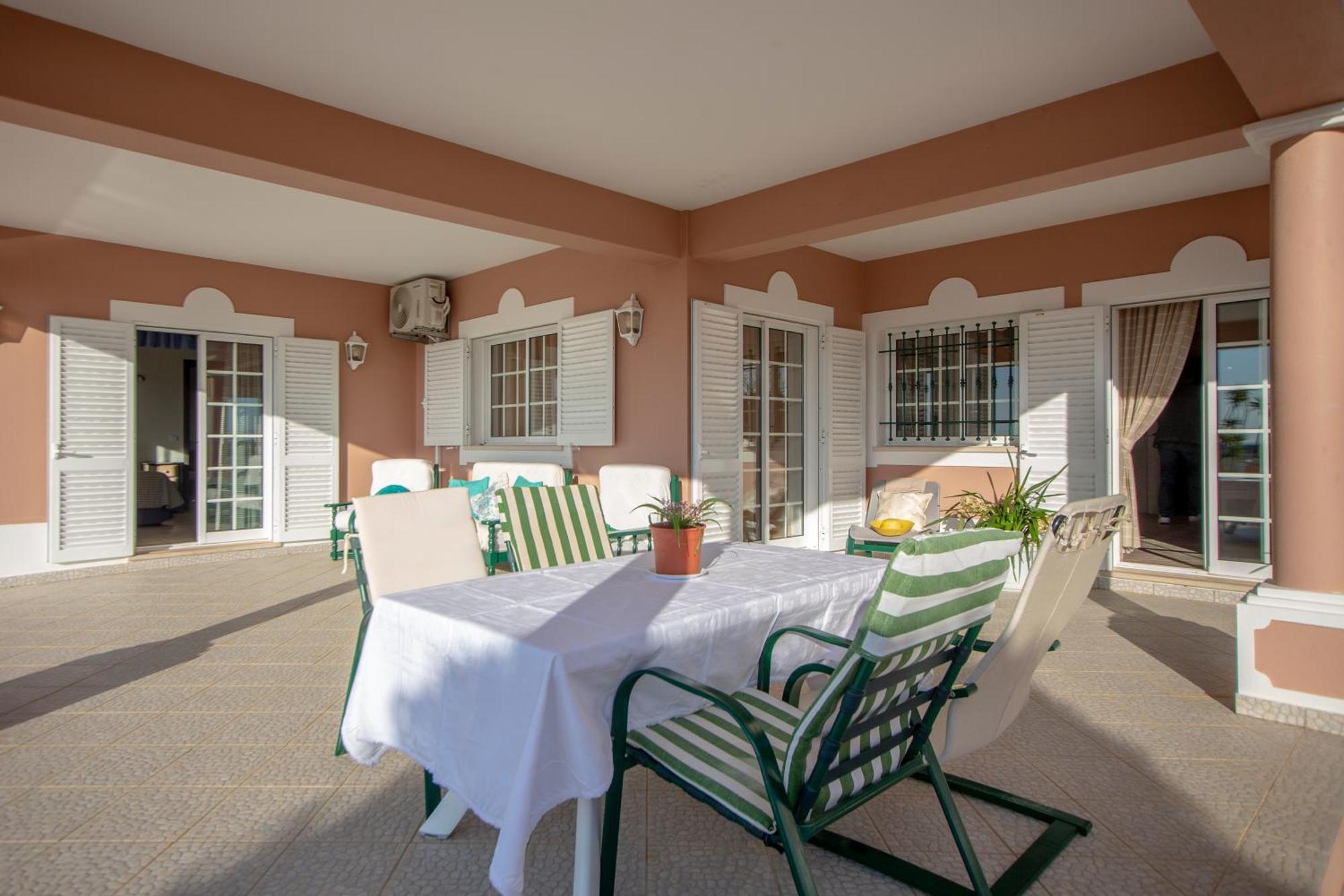 Al Meida Guesthouse Albufeira Kültér fotó