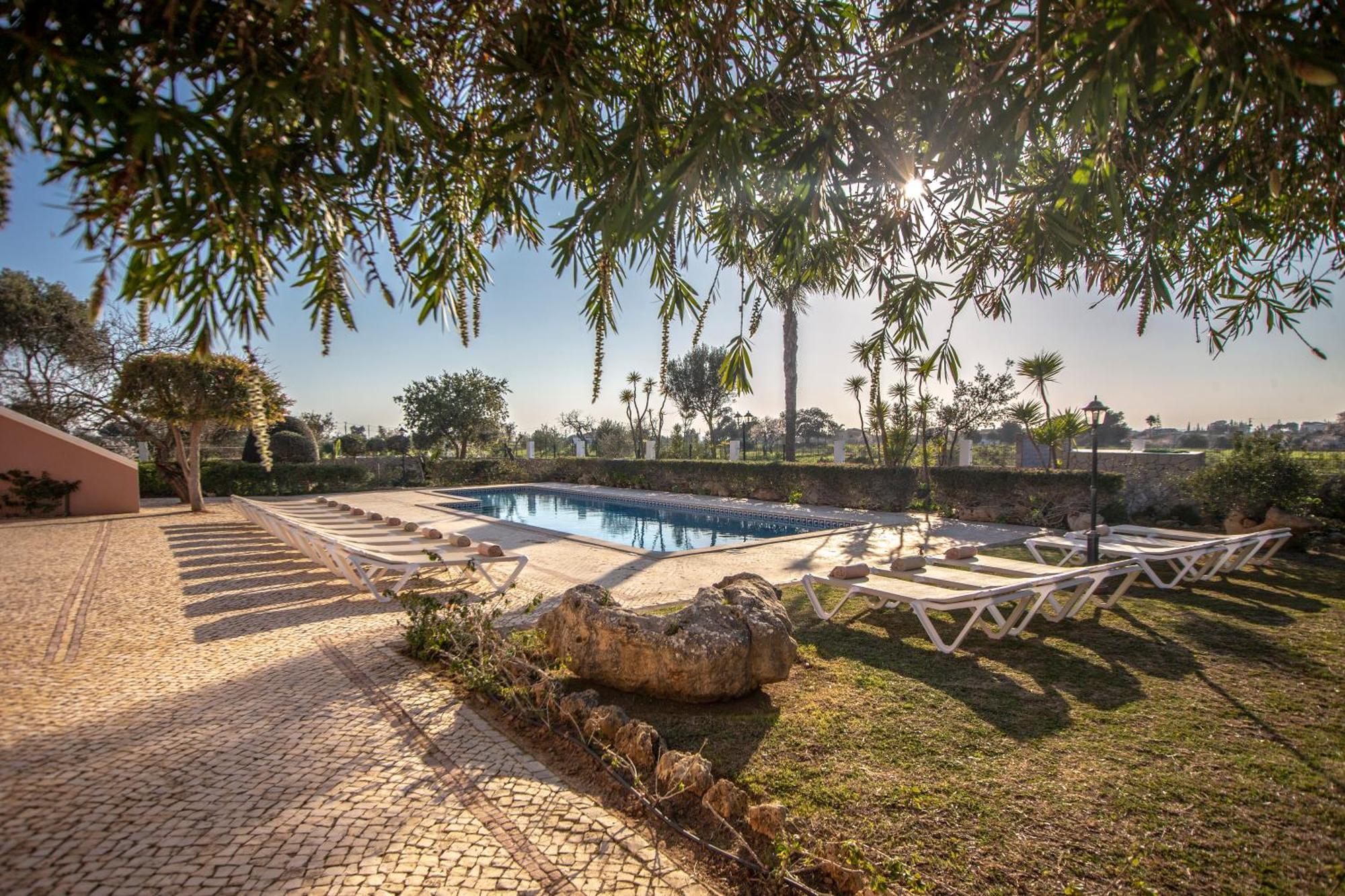 Al Meida Guesthouse Albufeira Kültér fotó